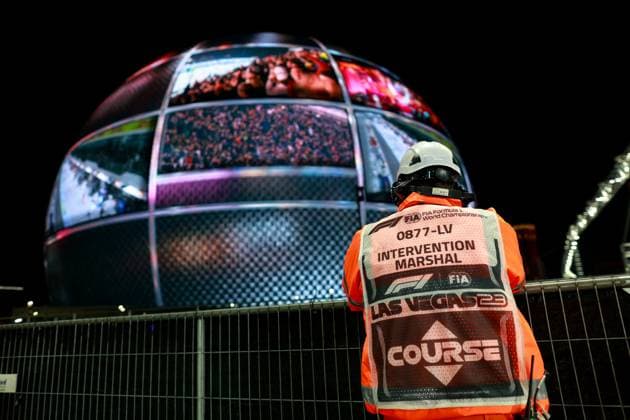 Track marshal, F1 Grand Prix of Las Vegas at Las Vegas Strip Circuit on November 18, 2023 in Las Vegas, United States of America Photo by HOCH ZWEI Las Vegas United States of America