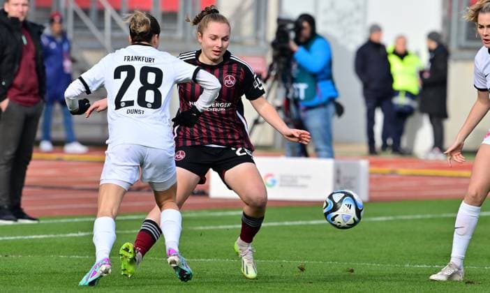 18 11 2023 Soccer Season 2023 2024 1 Women Soccer Bundesliga 08 Matchday 1 FC Nuremberg FCN Club Eintracht Frankfurt Sportfoto Zink xwoxzix Barbara Dunst 28, Eintracht Frankfurt Madeleine Steck 28, 1 FC Nuremberg FCN