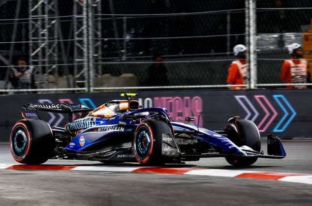 2 Logan Sargeant USA, Williams Racing , F1 Grand Prix of Las Vegas at Las Vegas Strip Circuit on November 18, 2023 in Las Vegas, United States of America Photo by HOCH ZWEI Las Vegas United States of America