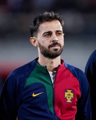 Vaduz, Liechtenstein, November 16th 2023: Portrait (headshot close up) of Bernardo Silva (10 Portugal) during the national anthem prior to the UEFA European Qualifiers football match between Liechtenstein and Portugal at Rheinpark Stadion in Vaduz, Liechtenstein. (Daniela Porcelli SPP)  Copyright: xDanielaxPorcellix xSPPx spp-en-DaPoSp-20231116-DP106735