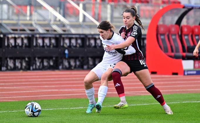 18 11 2023 Soccer Season 2023 2024 1 Women Soccer Bundesliga 08 Matchday 1 FC Nuremberg FCN Club Eintracht Frankfurt Sportfoto Zink xwoxzix Barbara Dunst 28, Eintracht Frankfurt Weronika Kaczor 10, 1 FC Nuremberg FCN