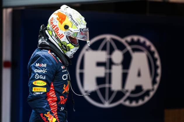 VERSTAPPEN Max (ned), Red Bull Racing RB19, portrait during the 2023 Formula 1 Heineken Silver Las Vegas Grand Prix, 21th round of the 2023 Formula One World Championship, WM, Weltmeisterschaft from November 17 to 19, 2023 on the Las Vegas Strip Circuit, in Las Vegas, USA - F1 - LAS VEGAS GRAND PRIX 2023 DPPI Panoramic  00123046_AV6_6918
