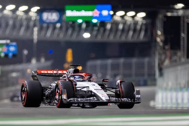 LAS VEGAS, NV - NOVEMBER 17: AlphaTauri driver Daniel Ricciardo (3) of Australia drives during qualifying at the F1 Las Vegas Grand Prix on Thursday, November 17, 2023 on the Las Vegas Street Circuit in Las Vegas, NV. (Photo by Bob Kupbens Icon Sportswire) AUTO: NOV 17 F1 Las Vegas Grand Prix EDITORIAL USE ONLY Icon231118124