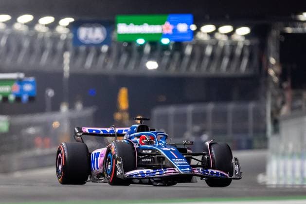 LAS VEGAS, NV - NOVEMBER 17: Alpine driver Esteban Ocon (31) of France drives during qualifying at the F1 Las Vegas Grand Prix on Thursday, November 17, 2023 on the Las Vegas Street Circuit in Las Vegas, NV. (Photo by Bob Kupbens Icon Sportswire) AUTO: NOV 17 F1 Las Vegas Grand Prix EDITORIAL USE ONLY Icon231118128