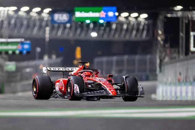 LAS VEGAS, NV - NOVEMBER 17: Ferrari driver Charles Leclerc (16) of Monaco drives during qualifying at the F1 Las Vegas Grand Prix on Thursday, November 17, 2023 on the Las Vegas Street Circuit in Las Vegas, NV. (Photo by Bob Kupbens Icon Sportswire) AUTO: NOV 17 F1 Las Vegas Grand Prix EDITORIAL USE ONLY Icon231118149