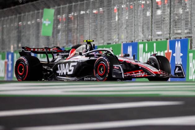 LAS VEGAS, NV - NOVEMBER 17: Haas F1 Team driver Nico Hulkenberg (27) of Germany drives during qualifying at the F1 Las Vegas Grand Prix on Thursday, November 17, 2023 on the Las Vegas Street Circuit in Las Vegas, NV. (Photo by Bob Kupbens Icon Sportswire) AUTO: NOV 17 F1 Las Vegas Grand Prix EDITORIAL USE ONLY Icon231118152