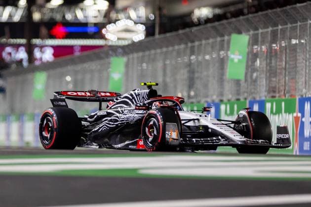 LAS VEGAS, NV - NOVEMBER 17: AlphaTauri driver Yuki Tsunoda (22) of Japan drives during qualifying at the F1 Las Vegas Grand Prix on Thursday, November 17, 2023 on the Las Vegas Street Circuit in Las Vegas, NV. (Photo by Bob Kupbens Icon Sportswire) AUTO: NOV 17 F1 Las Vegas Grand Prix EDITORIAL USE ONLY Icon231118159