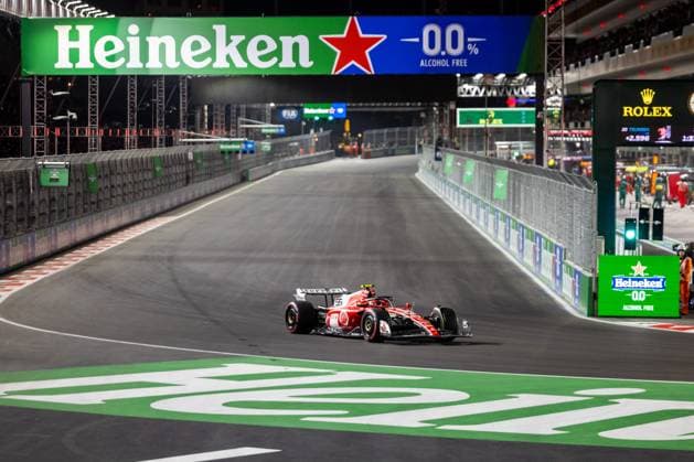 LAS VEGAS, NV - NOVEMBER 17: Ferrari driver Carlos Sainz (55) of Spain drives during qualifying at the F1 Las Vegas Grand Prix on Thursday, November 17, 2023 on the Las Vegas Street Circuit in Las Vegas, NV. (Photo by Bob Kupbens Icon Sportswire) AUTO: NOV 17 F1 Las Vegas Grand Prix EDITORIAL USE ONLY Icon231118169