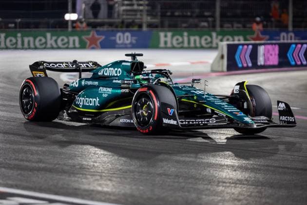 LAS VEGAS, NV - NOVEMBER 17: Aston Martin Racing driver Lance Stroll (18) of Canada drives during qualifying at the F1 Las Vegas Grand Prix on Thursday, November 17, 2023 on the Las Vegas Street Circuit in Las Vegas, NV. (Photo by Bob Kupbens Icon Sportswire) AUTO: NOV 17 F1 Las Vegas Grand Prix EDITORIAL USE ONLY Icon231118180