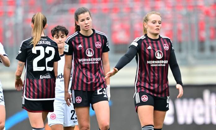 18 11 2023 Soccer Season 2023 2024 1 Women Soccer Bundesliga 08 Matchday 1 FC Nürnberg FCN Club Eintracht Frankfurt Sportfoto Zink xwoxzix Nadja Burkard 22, 1 FC Nürnberg FCN Nele Bauereisen 23, 1 FC Nürnberg FCN Kerstin Bogenschütz Bogenschuetz 8, 1 FC Nürnberg FCN disappointed disappointment battered on the ground
