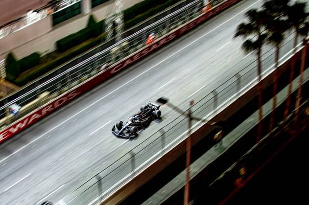 November 17, 2023, Las Vegas, Nevada, USA: George Russell (GBR) Mercedes W14 E Performance..during FORMULA 1 HEINEKEN SILVER LAS VEGAS GRAND PRIX 2023 - Nov 17 to 19 2023 Las Vega, Nevada, USA Las Vegas USA - ZUMAm217 20231117_zsp_m217_071 Copyright: xAlessioxDexMarcox
