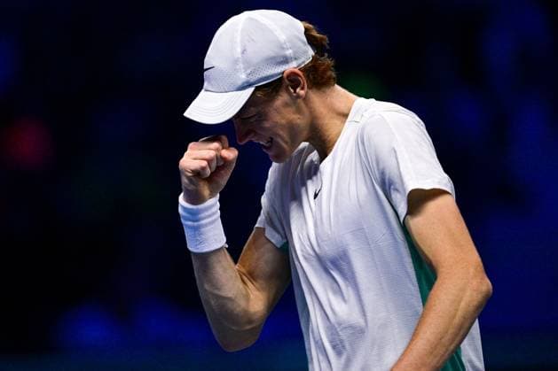 Foto Marco Alpozzi LaPresse 18 Novembre 2023 Torino - Italia - - Tennis Nitto ATP, Tennis Herren Finals - Jannik SINNER (ITA) vs Daniil MEDVEDEV (RUS) Nella foto: Jannik Sinner (Italia) react November 18, 2023 Turin - Italy - Sport - Tennis Nitto ATP Finals - Jannik SINNER (ITA) vs Daniil MEDVEDEV (RUS) In the pic:Jannik Sinner (Italia) react  Copyright: xMarcoxAlpozzi LaPressex