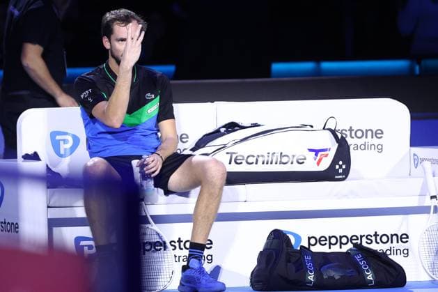 Daniil Medvedev vs Jannik Sinner Daniil Medvedev of Russia gestures during the semi-final singles match between Daniil Medvedev of Russia and Jannik Sinner of Italy on Day seven of the Nitto ATP, Tennis Herren World Tour Finals. Torino Pala Alpitour Italy Copyright: xMarcoxCanonierox