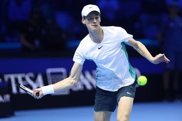 Daniil Medvedev vs Jannik Sinner Jannik Sinner of Italy in action during the semi-final singles match between Daniil Medvedev of Russia and Jannik Sinner of Italy on Day seven of the Nitto ATP, Tennis Herren World Tour Finals. Torino Pala Alpitour Italy Copyright: xMarcoxCanonierox
