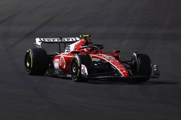 F1 Las Vegas Grand Prix 2023 Carlos Sainz of Ferrari during the Formula 1 Las Vegas Grand Prix at Las Vegas Strip Circuit in Las Vegas, United States on November 18, 2023. Las Vegas United States  Copyright: xJakubxPorzyckix originalFilename:porzycki-f1lasveg231118_npIqV.jpg