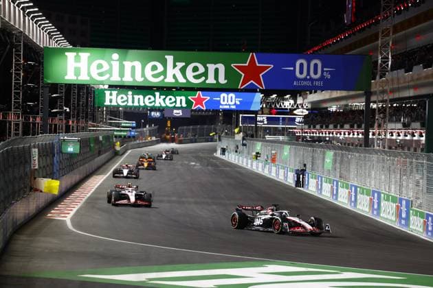 LAS VEGAS, NV - NOVEMBER 18: Haas F1 Team driver Kevin Magnussen (20) of Denmark racing into turn 1 during the Las Vegas Grand Prix Formula 1 race on November 18, 2023, on the streets of Las Vegas in Las Vegas, NV. (Photo by Jeff Speer Icon Sportswire) AUTO: NOV 18 F1 Las Vegas Grand Prix EDITORIAL USE ONLY Icon231118007