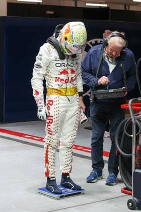 Winner of the Las Vegas Grand Prix, Max Verstappen Red Bull is weighed, Race, Las Vegas Grand Prix, Motorsport, Men, Formula 1, 18 11 2023 Las Vegas Nevada USA Copyright: xkolbert-press ChristianxKolbertx