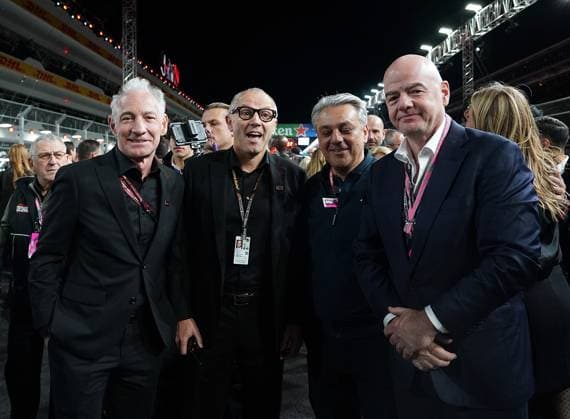 18 11 2023, Las Vegas Street Circuit, Las Vegas, FORMULA 1 HEINEKEN SILVER LAS VEGAS GRAND PRIX 2023 ,in the picture Greg Maffei President and Chief Executive Officer of Liberty Media , Formula 1 boss Stefano Domenicali, Managing Director of Renault Luca de Meo, FIFA President Giovanni Infantino Las Vegas Las Vegas Street Circuit United States  eu-images-506