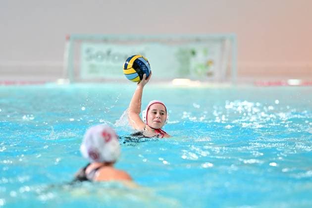 Water polo I Women I Season 2023 2024 I Bundesliga I 4 Matchday I Eimsbütteler TV SSV Esslingen I 18 11 2023 Scafi, Lilly ETV Wasserball Hamburg Schwimmhalle Inselpark Wilhelmsburg Hamburg Germany Copyright: xLobeca FelixxSchlikisx