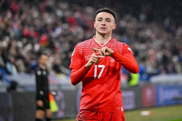 18 11 2023, Basel, Switzerland, St Jakob Park, Switzerland vs Kosovo UEFA European Championship Qualification 2023 2024 Group I, Ruben Vargas Switzerland goal celebration, cheers after his goal for 1 0 Photo H Langer Basel St Jakob Park Switzerland  541_SCHKOS20231118_154 Langer-541