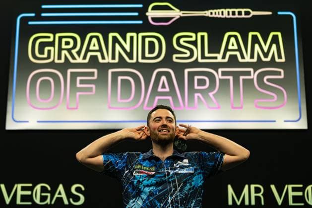 Bilder des Jahres 2023, Sport 11 November Sport Themen der Woche KW46 Sport Bilder des Tages 19th November 2023, WV Active, Aldersley, Wolverhampton, England; 2023 PDC Grand Slam of Darts, Semi Finals; Luke Humphries celebrates winning his semi final match against James Wade  ActionPlus12577633 GodfreyxPitt