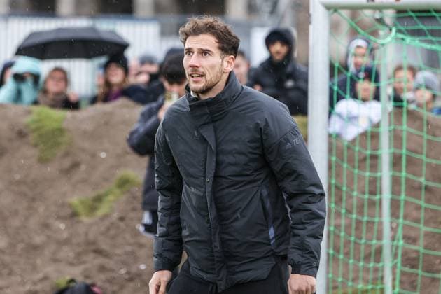 Sport, Football, DFB National Team Season 2023 24 German national players on the Maifeld in the Adidas Football Love Drop Zone where the official Euro 2024 ball was presented 19 11 2023, Olympiastadion Berlin Leon Goretzka Germany, 8 Berlin Olympiastadion Berlin Berlin Germany