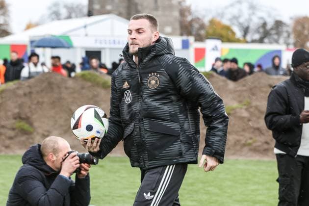 Sport, Football, DFB National Team Season 2023 24 German national players on the Maifeld in the Adidas Football Love Drop Zone where the official Euro 2024 European Championship ball was presented 19 11 2023, Olympiastadion Berlin Marvin Ducksch Germany, 20 Berlin Olympiastadion Berlin Berlin Germany