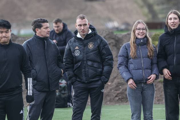 Sport, Football, DFB National Team Season 2023 24 German national players on the Maifeld in the Adidas Football Love Drop Zone where the official Euro 2024 European Championship ball was presented 19 11 2023, Olympiastadion Berlin David Raum Germany, 22 Berlin Olympiastadion Berlin Berlin Germany