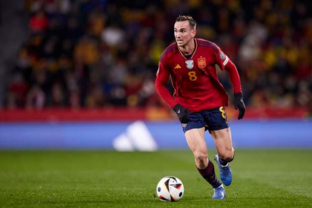 Spain v Georgia: Group A - UEFA EURO, EM, Europameisterschaft,Fussball 2024 European Qualifiers Fabian Ruiz of Spain in action during the UEFA EURO 2024 European Qualifier match between Spain and Georgia at Estadio Municipal Jose Zorrilla on November 19, 2023, in Valladolid, Spain. Valladolid Estadio Municipal Jose Zorrilla Valladolid Spain RL_ESPvGEOR_087 Copyright: xRicardoxLarreinax