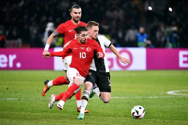 Football, Men, Germany, National team, International match, Olympiastadion Berlin Germany Turkey 2 3 Joshua Kimmich GER , Abdülkadir Ömür TUR , Abdülkerim Bardakci TUR Aktion DFB REGULATIONS PROHIBIT ANY USE OF PHOTOGRAPHS AS IMAGE SEQUENCES AND OR QUASI VIDEO