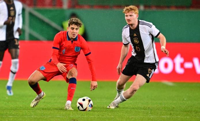 20 11 2023 Soccer German national football team national team U20 juniors DFB international match Germany gg England xwoxzix Oliver Arblaster 4, England Robert Wagner 6, Germany