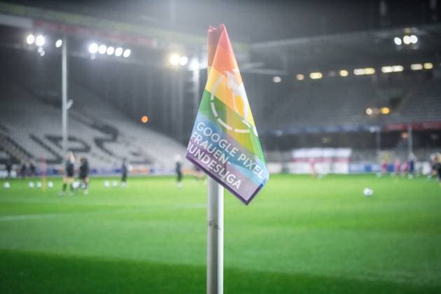 SC Freiburg 1 FC Köln Soccer Google Pixel Women Bundesliga 2023 2024, Matchday 8, SC Freiburg 1 FC Köln, Dreisamstadion Google Pixel Bundesliga Women corner flag