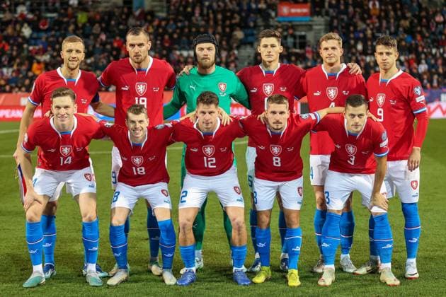 OLOMOUC 20.11.2023 MECZ 10. KOLEJKA ELIMINACJE DO MISTRZOSTW EUROPY 2024 GRUPA E: CZECHY - MOLDAWIA - QUALIFICATION FOR UEFA EURO, EM, Europameisterschaft,Fussball 2024 MATCH GROUP E IN OLOMUNIEC: CZECH REPUBLIC - MOLDOVA TOMAS SOUCEK TOMAS CHORY JINDRICH STANEK MARTIN VITIK DAVID ZIMA ADAM HLOZEK - LUKAS PROVOD DAVID DOUDERA LUKAS MASOPUST MICHAL SADILEK TOMAS HOLES FOT. MICHAL CHWIEDUK FOKUSMEDIA NEWSPIX.PL --- Newspix.pl  231120CHW127