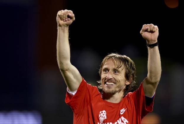 Croatia v Armenia: Group D - UEFA EURO, EM, Europameisterschaft,Fussball 2024 European Qualifiers Luka Modric of Croatia celebrate after the team s victory in the UEFA EURO 2024 European qualifier match between Croatia and Armenia at Stadion Maksimir on November 21, 2023 in Zagreb, Croatia. GoranxStanzl PIXSELL