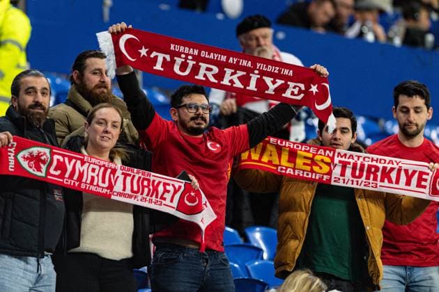 21st November 2023; Cardiff City Stadium, Cardiff, Wales; UEFA EURO, EM, Europameisterschaft,Fussball Qualifying, EM, Europameisterschaft Group D Football, Wales versus Turkey; Turkish fans before kick-off  ActionPlus12578088 GodfreyxPitt