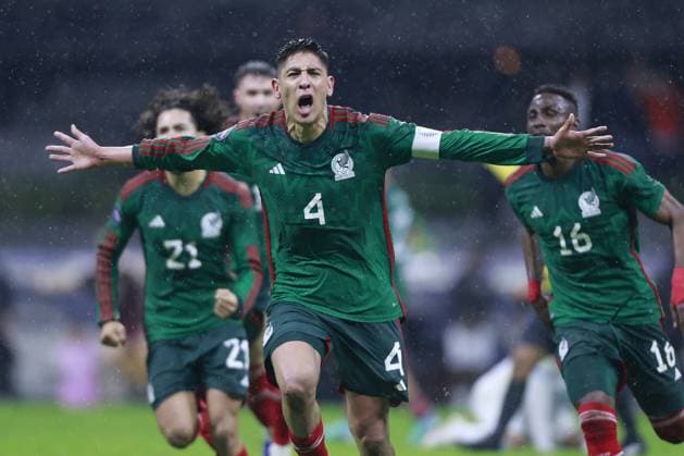 RECORD DATE NOT STATED CONCACAF NATIONS LEAGUE 2022-2023 Mexico vs Honduras CFV Edson Alvarez celebrate this goal 2-0 of Mexico during the game Mexican national team, Nationalteam (Mexico) vs Honduras, corresponding to the Quarterfinals second Leg of the Concacaf Nations League 2023-2024, at Azteca, on November 21, 2023. <br><br> Edson Alvarez celebra su gol 2-0 de Mexico durante el partido Seleccion Nacional Mexicana (Mexico) vs Honduras, correspondiente a Cuartos de Final Vuelta de la Liga de Naciones de Concacaf 2023-2024, en el Estadio Azteca, el 21 de Noviembre de 2023. CIUDAD DE MEXICO CDMX MEXICO  Copyright: xUlisesxNaranjox 20231121223808_CNL_CFV_MEX_HON_ALVAREZ265