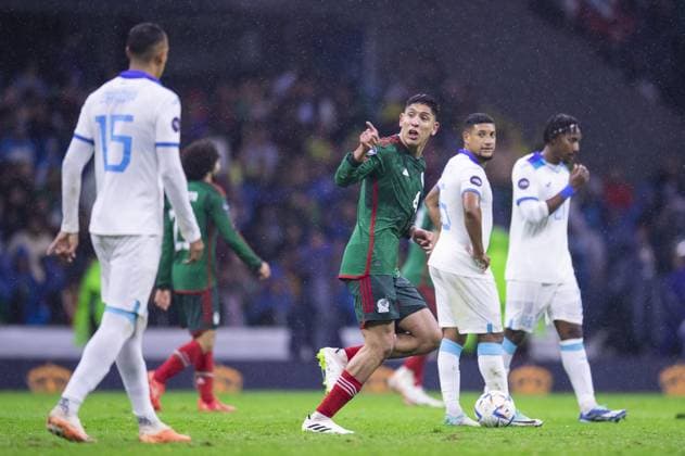 RECORD DATE NOT STATED CONCACAF NATIONS LEAGUE 2022-2023 Mexico vs Honduras CFV Edson Alvarez celebrate this goal 2-0 of Mexico during the game Mexican national team, Nationalteam (Mexico) vs Honduras, corresponding to the Quarterfinals second Leg of the Concacaf Nations League 2023-2024, at Azteca, on November 21, 2023. <br><br> Edson Alvarez celebra su gol 2-0 de Mexico durante el partido Seleccion Nacional Mexicana (Mexico) vs Honduras, correspondiente a Cuartos de Final Vuelta de la Liga de Naciones de Concacaf 2023-2024, en el Estadio Azteca, el 21 de Noviembre de 2023. CIUDAD DE MEXICO CDMX MEXICO  Copyright: xJosexLuisxMelgarejox 20231121225504_CNL_CFV_MEX_HON_ALVAREZ312