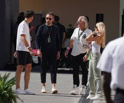 22 11 2023, Yas Marina Circuit, Abu Dhabi, Formula 1 Etihad Airways Abu Dhabi Grand Prix 2023 , pictured The Geiss family visiting Formula 1, as guests of Nico Hülkenberg DEU , MoneyGram Haas F1 Team Raoul Spanger Manager of Nico Hülkenberg DEU , MoneyGram Haas F1 Team , Robert Geiss, Davina Shakira Geiss Abu Dhabi Yas Marina Circuit United Arab Emirates  eu-images-506