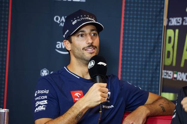 RICCIARDO Daniel (aus), Scuderia AlphaTauri AT04, portrait during the 2023 Formula 1 Etihad Airways Abu Dhabi Grand Prix, 22th round of the 2023 Formula One World Championship, WM, Weltmeisterschaft from November 24 to 26, 2023 on the Yas Marina Circuit, in Abu Dhabi - F1 - ABU DHABI GRAND PRIX 2023 DPPI Panoramic  00123047_G0OD7585