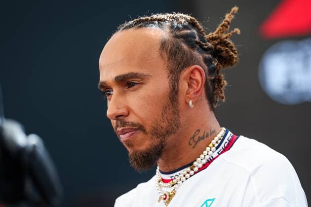 HAMILTON Lewis (gbr), Mercedes AMG F1 Team W14, portrait during the 2023 Formula 1 Etihad Airways Abu Dhabi Grand Prix, 22th round of the 2023 Formula One World Championship, WM, Weltmeisterschaft from November 24 to 26, 2023 on the Yas Marina Circuit, in Abu Dhabi - F1 - ABU DHABI GRAND PRIX 2023 DPPI Panoramic  00123047_G0OD8025