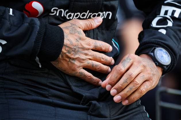 HAMILTON Lewis (gbr), Mercedes AMG F1 Team W14, portrait during the 2023 Formula 1 Etihad Airways Abu Dhabi Grand Prix, 22th round of the 2023 Formula One World Championship, WM, Weltmeisterschaft from November 24 to 26, 2023 on the Yas Marina Circuit, in Abu Dhabi - F1 - ABU DHABI GRAND PRIX 2023 DPPI Panoramic  00123047_G0OD9644