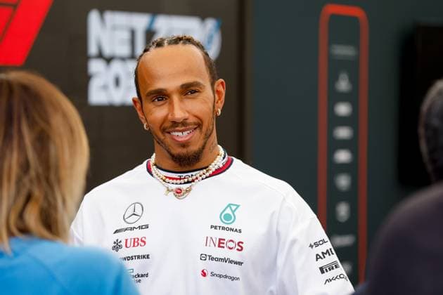 44 Lewis Hamilton GBR, Mercedes AMG Petronas F1 Team , F1 Grand Prix of Abu Dhabi at Yas Marina Circuit on November 23, 2023 in Abu Dhabi, United Arab Emirates Photo by HOCH ZWEI Abu Dhabi United Arab Emirates