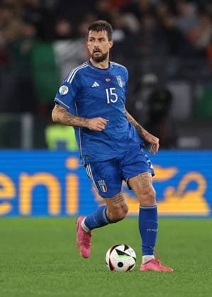 Rome, Italy, 17th November 2023. Francesco Acerbi of Italy during the UEFA European Championship, EM, Europameisterschaft Qualifying match at Stadio Olimpico, Rome. Picture credit should read: Jonathan Moscrop Sportimage EDITORIAL USE ONLY. No use with unauthorised audio, video, data, fixture lists, club league logos or live services. Online in-match use limited to 120 images, no video emulation. No use in betting, games or single club league player publications. SPI-2729-0216