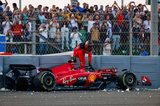 Formula 1, GP Abu Dhabi, Practice accident Carlos Sainz