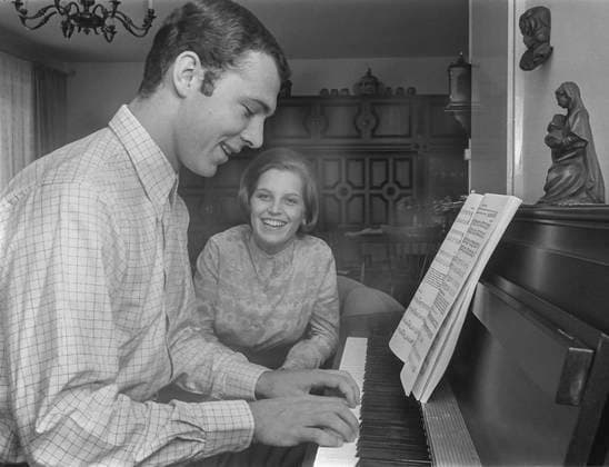 Grünwald 20.06.1967 Franz am Klavier + Brigitte Beckenbauer *** Grünwald 20 06 1967 Franz at the piano Brigitte Beckenbauer