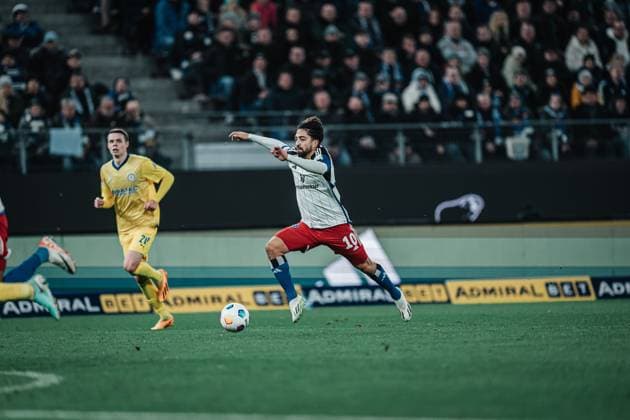 Soccer Men Season 2023 2024 2 Soccer Bundesliga 14 Matchday Hamburger SV vs Eintracht Braunschweig 24 11 2023 Immanuel Pherai 10, HSV Hamburg Volksparkstadion Hamburg Germany