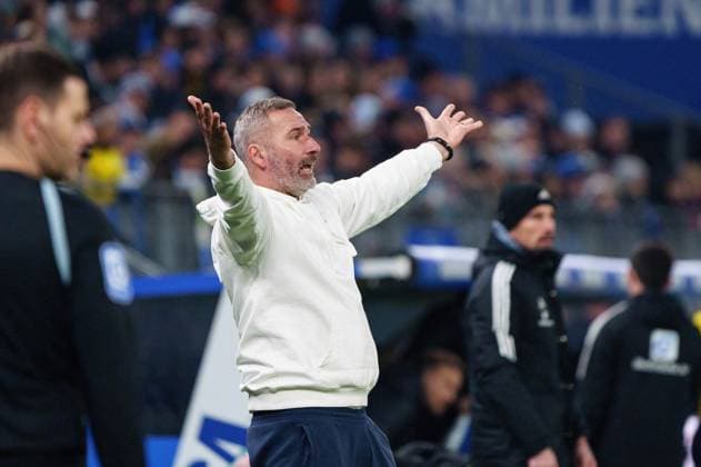 Tim Walter Hamburger SV, Coach GER, Hamburger SV vs Eintracht Braunschweig, Football, 2 Bundesliga, Matchday 14, Season 2023 2024, 24 11 2023 DFL REGULATES PROHIBIT ANY USE OF PHOTOGRAPHS AS IMAGE SEQUENCES AND OR QUASI VIDEO GER, Hamburger SV vs Eintracht Braunschweig, Football, 2 Bundesliga, Matchday 14, Season 2023 2024, 24 11 2023 Hamburg Copyright: xEibner-Pressefoto MarcelxvonxFehrnx EP_MFN
