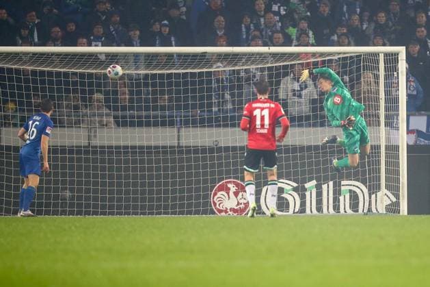 24 11 2023, xtgx, Soccer 2 Bundesliga, Hannover 96 Hertha BSC Berlin emspor, v l Goal for 1 2 by Havard Nielsen Hannover, 1 Not in picture DFL DFB REGULATIONS PROHIBIT ANY USE OF PHOTOGRAPHS as IMAGE SEQUENCES and or QUASI VIDEO Hannover
