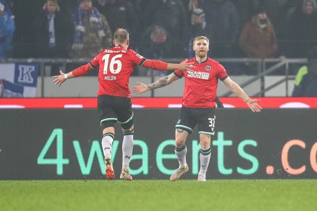 24 11 2023, xtgx, Soccer 2 Bundesliga, Hannover 96 Hertha BSC Berlin emspor, v l jubilation after the 2 2 by Andreas Voglsammer Hannover, 32 DFL DFB REGULATIONS PROHIBIT ANY USE OF PHOTOGRAPHS as IMAGE SEQUENCES and or QUASI VIDEO Hannover