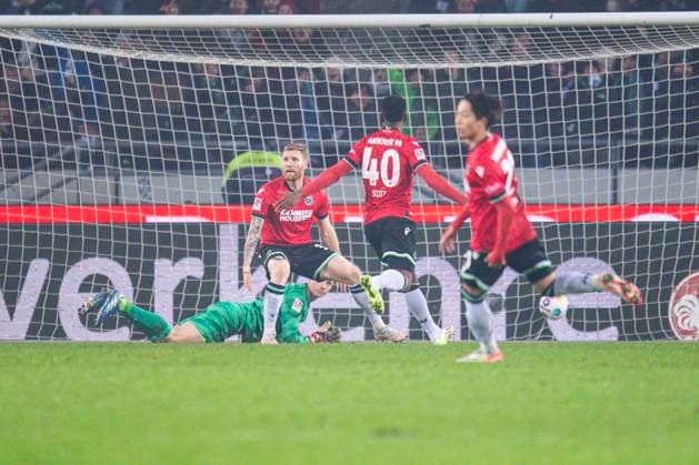 24 11 2023 Soccer, 2023 2024, 2 Bundesliga, Matchday 14, Hannover 96 Hertha BSC Berlin M Andreas Voglsammer Hannover cheers after his goal for 2 2 DFL REGULATIONS PROHIBIT ANY USE OF PHOTOGRAPHS AS IMAGE SEQUENCES AND OR QUASI VIDEO Hannover Lower Saxony Germany Heinz von Heiden Arena